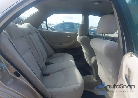 2002 Honda Accord 2.3 Lx from USA, damaged, VIN 1HGCG56442A059843